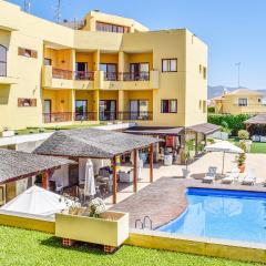 Cozy Apartment In Bolnuevo With Outdoor Swimming Pool