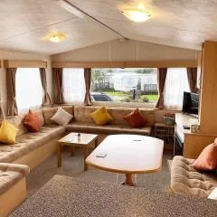 Devon Barnstaple Self Catering Tarka Holiday Park Free Wi-Fi Spacious Static Caravan sleeps 4 Pets allowed location Devon EX31 4AU Just 6 miles from Saunton Sands Please note no sign written vehicles are allowed to park on the holiday park overnight