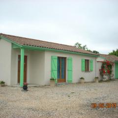 Gîte Saint-Méard-de-Drône, 3 pièces, 3 personnes - FR-1-616-90