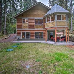 Peaceful Forest Retreat by Mt Baker Slopes!