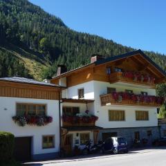 Apartment in Flachau with Mountain Views