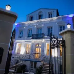 Hotel de Charme La Bonne Adresse - Logis hotels