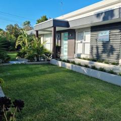 Beachside Rosebud Retreat with *Wheelchair access*