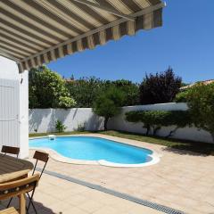 TETHYS VILLA AVEC PISCINE ET PROCHE DE LA MER