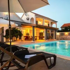 Holiday House San Mario - Pets Friendly Rural Home