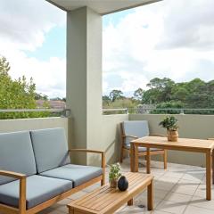 Warrawee Premium 2 Bed Apartment w Large Balcony and Secure Parking