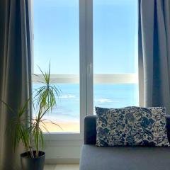 GATU PREMIUM Vista Infinita 1ªlinea mar WIFI, AIRE ACC, TERRAZA CON VISTAS