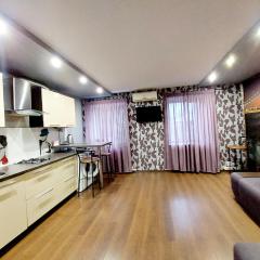 Современная квартира на Старокозацкой 27, центр, 4 раздельных спальных места