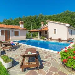 Holiday Home Villa Mihael by Interhome