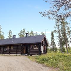 Holiday Home Ylläsmehto 2 by Interhome