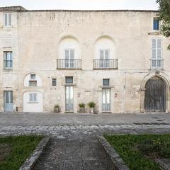 Townhouse in the center of an Apulian town near beaches and cafes