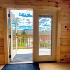 B11 NEW Awesome Tiny Home with AC Mountain Views Minutes to Skiing Hiking Attractions