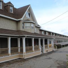 Harbourview Inn and Suites