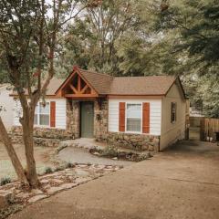 The Woodlawn Guest Cottage