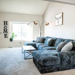 PET FRIENDLY: COZY GETAWAY, CENTRALLY LOCATED