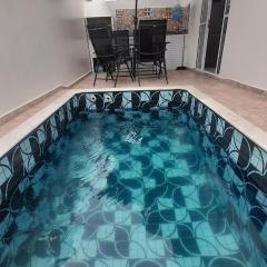 Casa nova em condominio com piscina e churrasqueira privativa