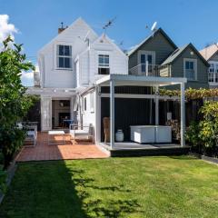 Timeless 2BR Grey Lynn Cottage - Fibre - WiFi