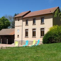 Gîte Saint-Bonnet-des-Quarts, 4 pièces, 6 personnes - FR-1-496-123