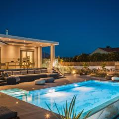 Helios Luxury Villas Private and Superior