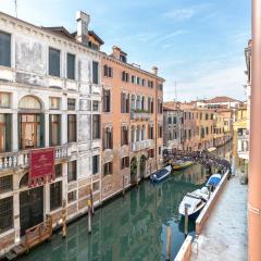 Ca' Cappello Venice Apartment 1 with Canal View