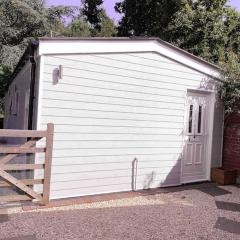 Cosy Cabin with Private Hot Tub Isle of Wight