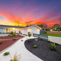 Modern Tamarack Cottage Beautiful Beach Getaway, Water Views, Walk to Ocean + Dining
