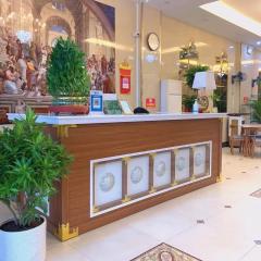 Thanh Hang Hotel near Emerald My Dinh