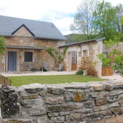 Gîte Auberoques Aveyron- maison indépendante- classée 3 étoiles