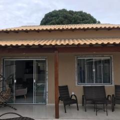 Casa c piscina / churrasqueira em unamar Cabo frio