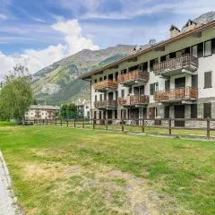 2 Bedroom Cozy Apartment In Morgex