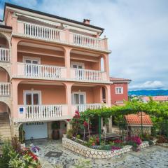 Apartment in Lopar with balcony, air conditioning, WiFi, washing machine (4886-4)