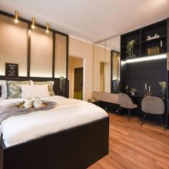 MONOCHROME MAGIC. Calea Victoriei Studio