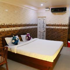 Sri Mahalakshmi Deluxe Lodging Arakonam