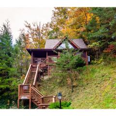 Stairway to Heaven - Hot Tub, Pool, Prime Location