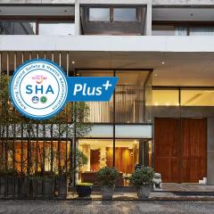 โรงแรมลักซ์ หลังสวน - SHA Plus