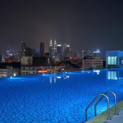 KL One Residence by Nest Home [Infinity Pool & KL Skyline]