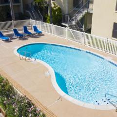 Spotless Updated Condo with Pool - Habitat unit 7