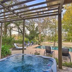 4-Season Boathouse, Hot Tub! Guadalupe River Oasis