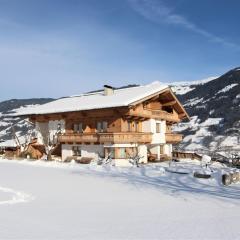 Apartment Gasteighof-1 by Interhome