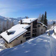 Apartment Les Beluardes Bl- 151-2 by Interhome