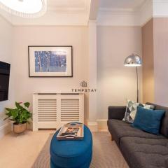 5 MIN TO CASTLE & SHOPS - CHARMING CHARACTER HOME