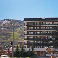 Apartment Oisans 37 by Interhome