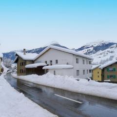 Apartment Tga da Plaz by Interhome