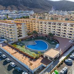 Los Angeles 244 WiFi Pool