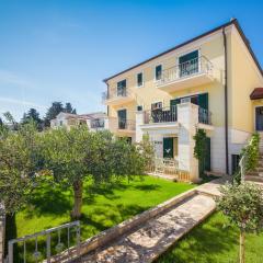 Roko Apartment - Charme Holidays