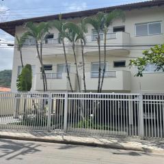 Apartamento com 3 quartos em Itagua