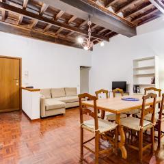 Spanish Steps Spacious Apartment