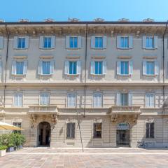 Suite Del Duomo - by MyHomeInComo
