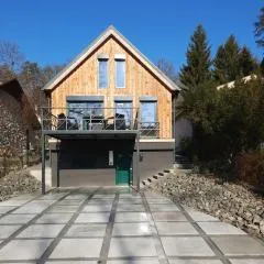 Holzhaus Sikonda