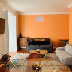 Spacious 1 bedroom apartment with a Parking Spot in Chiado